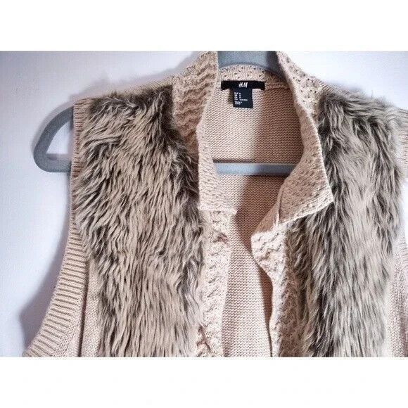 H&M Tan Knit Sleeveless Cardigan Vest Faux Fur Trim Size Small Glam Rock Style - Picture 1 of 12